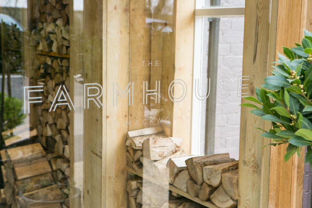 The Farmhouse Derby Luaran gambar